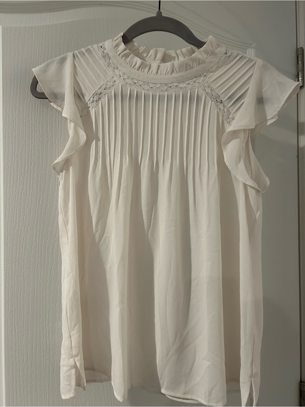 LOFT Ivory Pleated Ruffle Neck Sleeveless Blouse